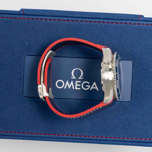 Omega Planet Ocean 215.32.43.21.04.001 Image 4